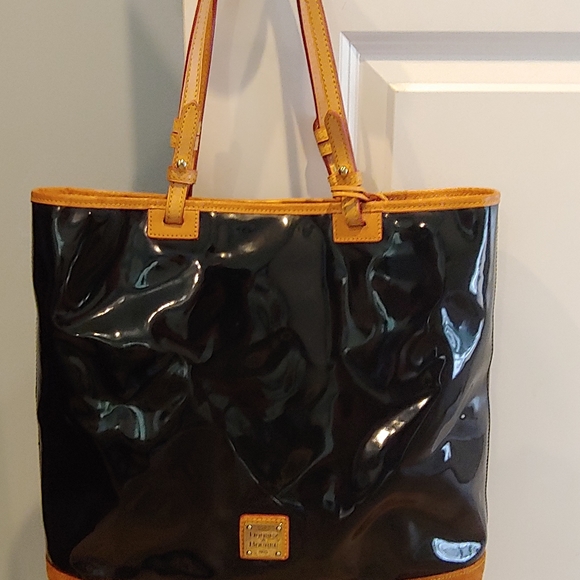 Dooney and Bourke Women's Handbag - Picture 2 of 8